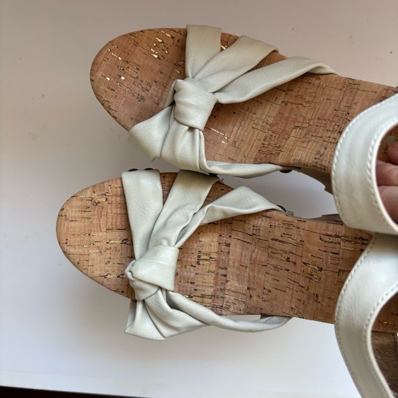 KORKS by Kork-Ease Dawson Wedge Sandals in
Off White Sz 8M - Picture 4 of 8